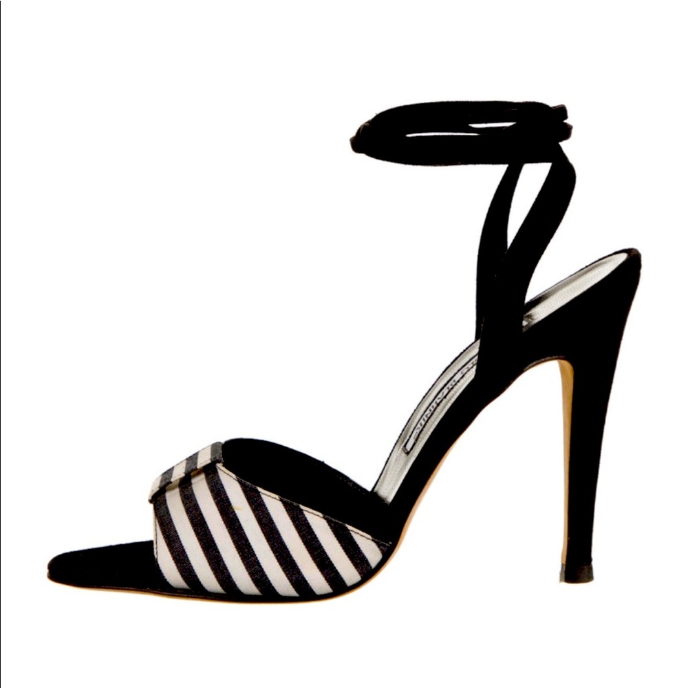 MANOLO BLAHNIK LEATHER D’ORSAY LACE UP HEELS
